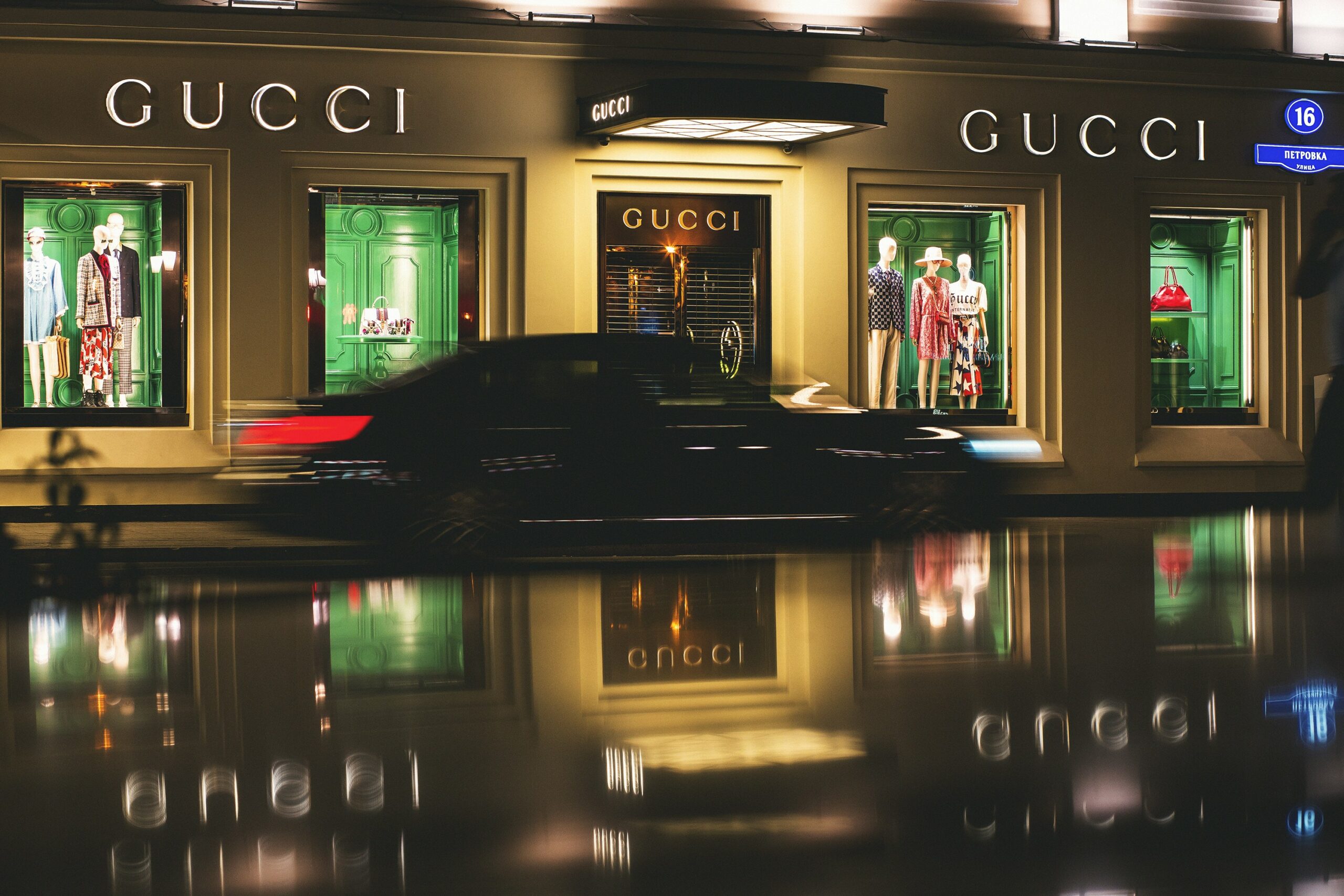 Gucci Leads Global Luxury Brands in AI, Metaverse Endeavours
